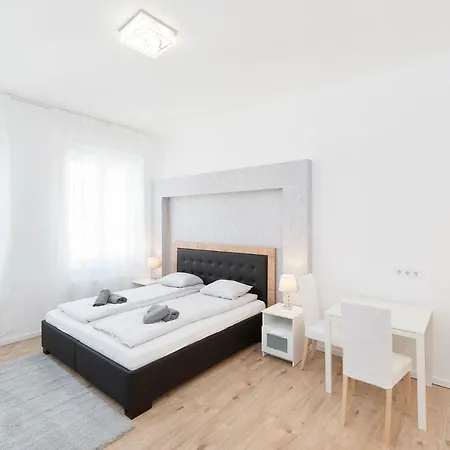 Apartamento Astoria Flats 1