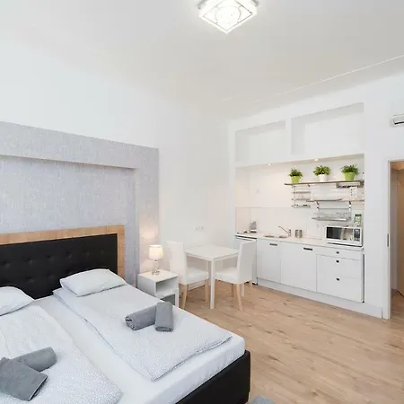 Astoria Flats 1
